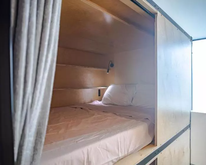 هاستل Haven Coliving