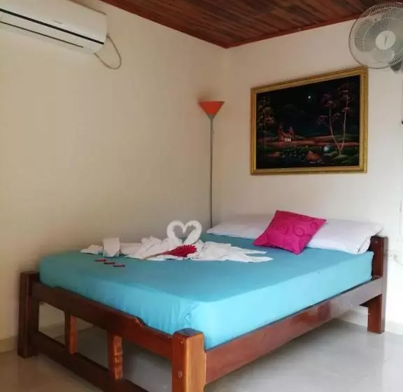 Retkeilymaja Hostal Naybrep