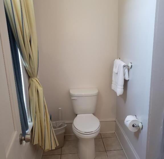 فندق صغير The Eagle S Nest Inn