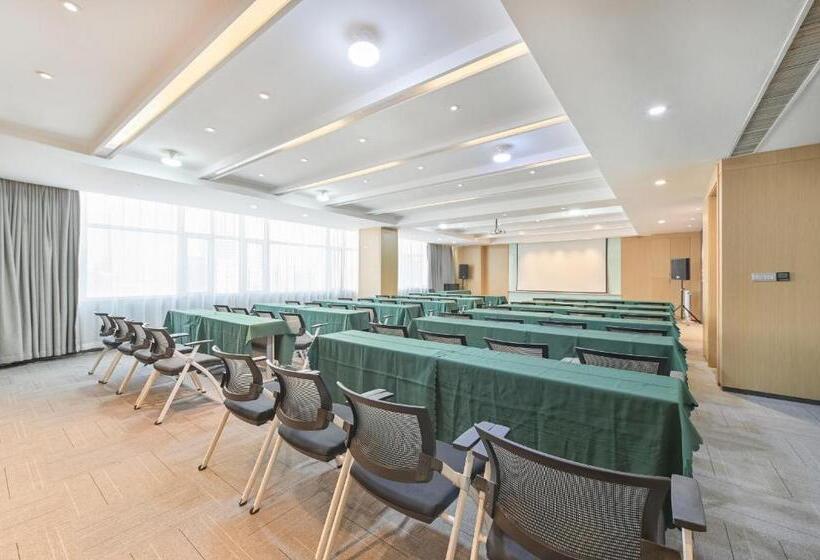 Atour Hotel Railway Station Dalian