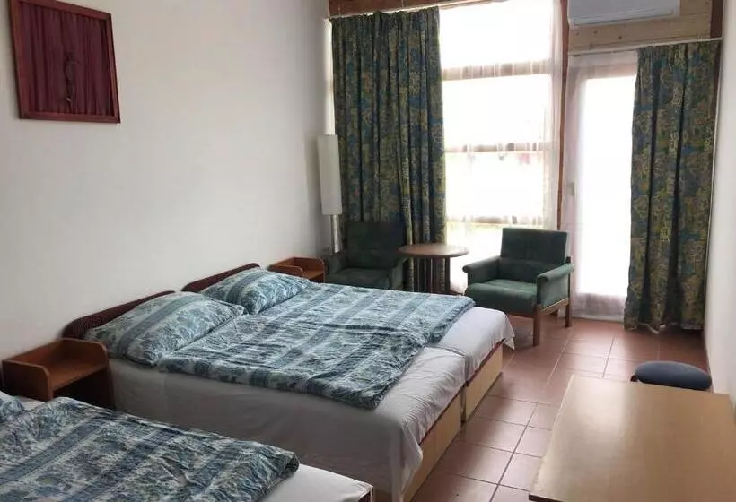 Beach Hostel Balatonboglár