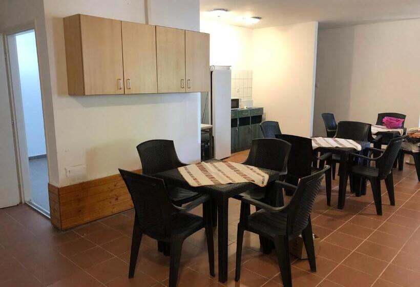 Beach Hostel Balatonboglár