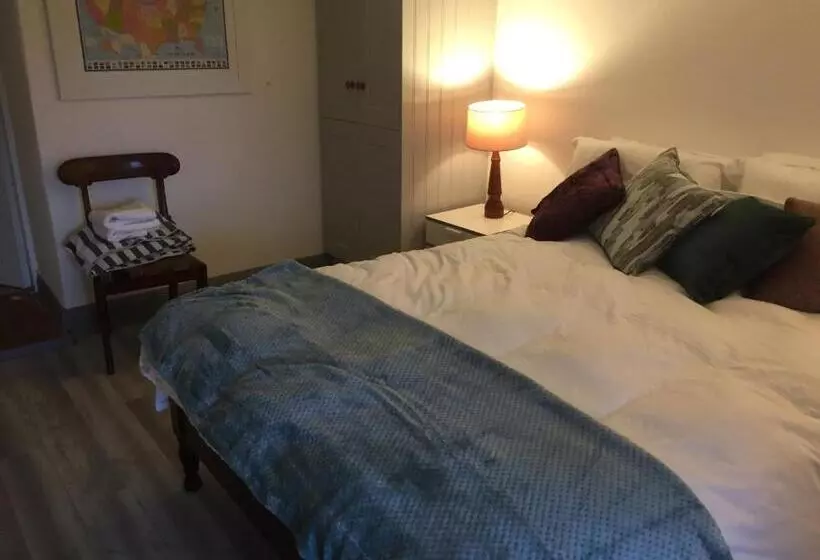 Bed and Breakfast Bridge Cottage