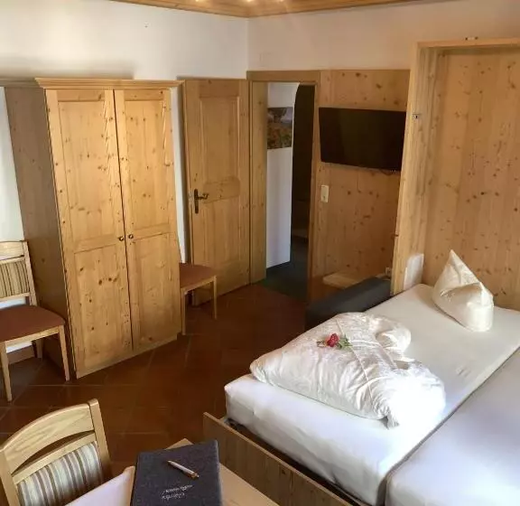 Aamiaismajoitus (B&B) Chalet Elfriede