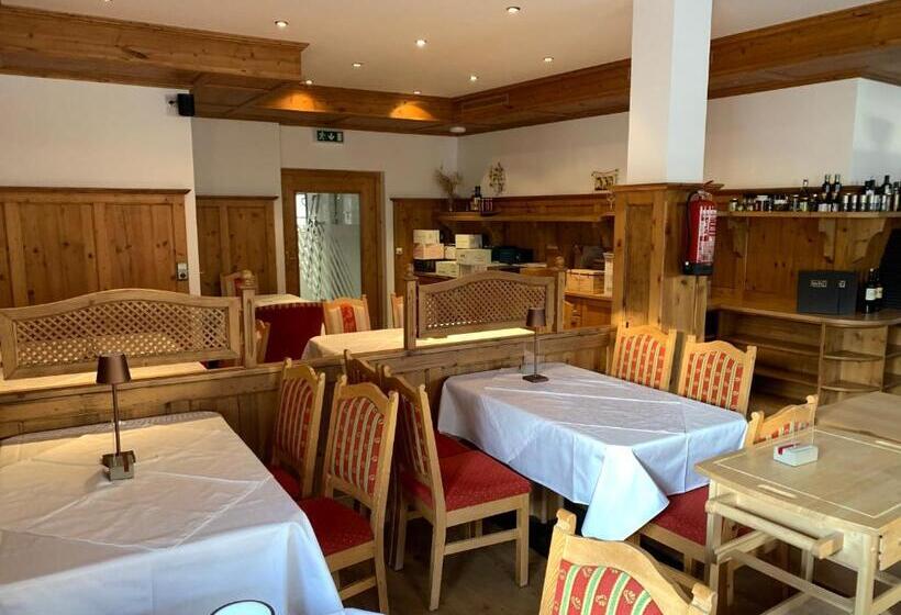 تختخواب و صبحانه Chalet Elfriede