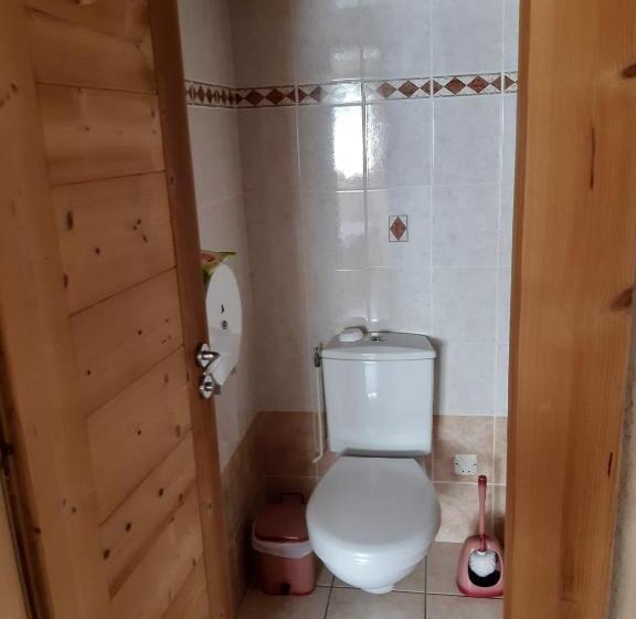 تختخواب و صبحانه Chante Le Vent