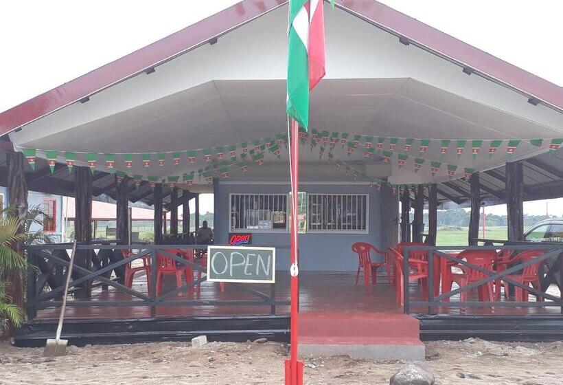 تختخواب و صبحانه Rumanija S Airport Rooms