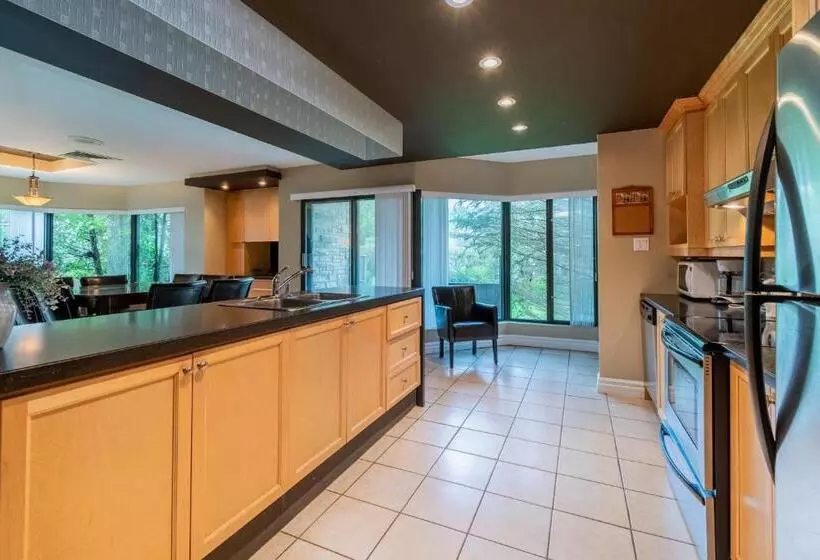 Condo Avec Parc Aquatique !