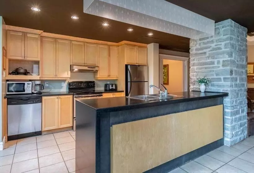 Condo Avec Parc Aquatique !