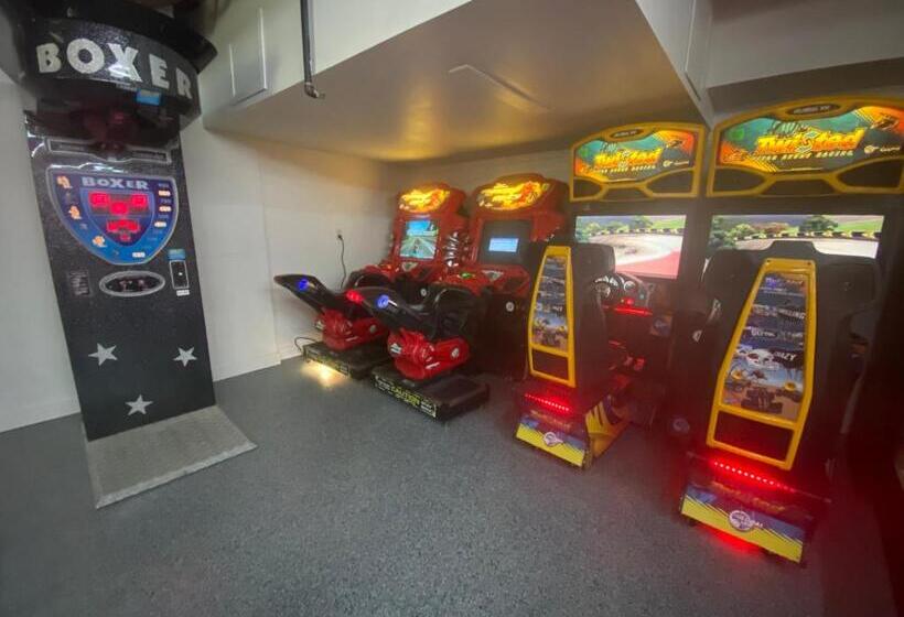 Condo Avec Parc Aquatique !