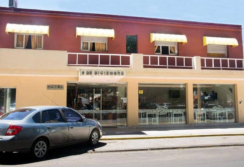 酒店 9 De Diciembre
