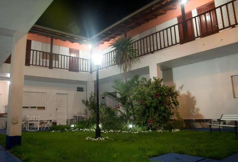 酒店 9 De Diciembre