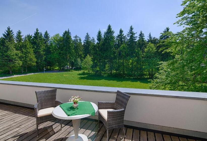 فندق Haus Oberland