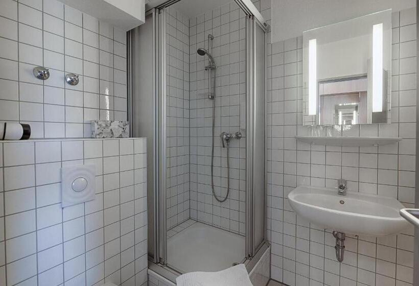 فندق Haus Oberland