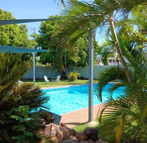 ホテル Mt Isa Caravan Park