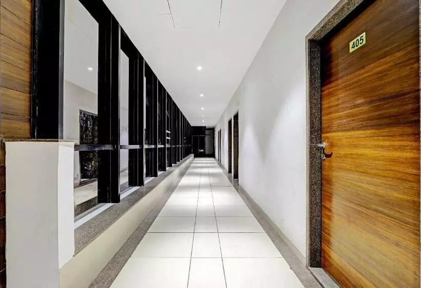 هتل Oyo Rishta And Jahan Banquet And Rooms