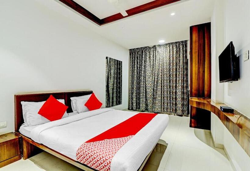 ホテル Oyo Rishta And Jahan Banquet And Rooms