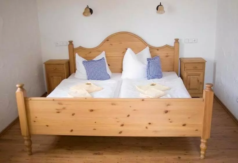 Hotelli U špejcharu