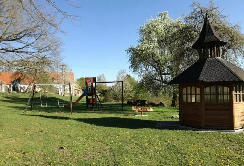 Hotelli U špejcharu