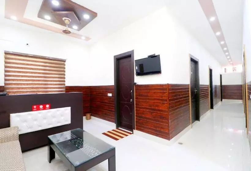 Oyo Hotel Chanderlok