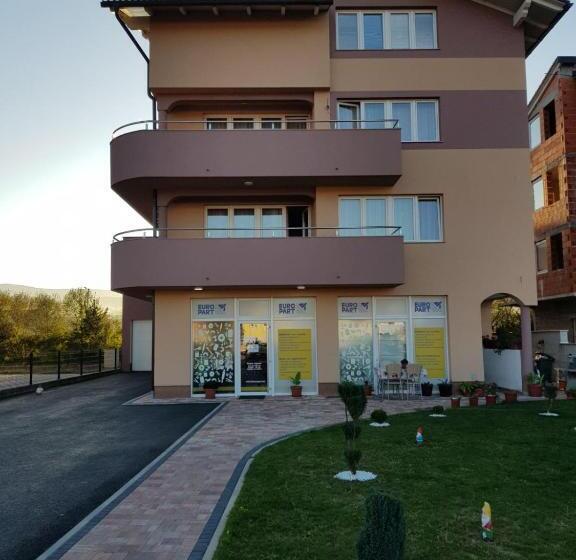 پانسیون Apartmani Kadunić