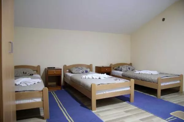 پانسیون Apartmani Kadunić