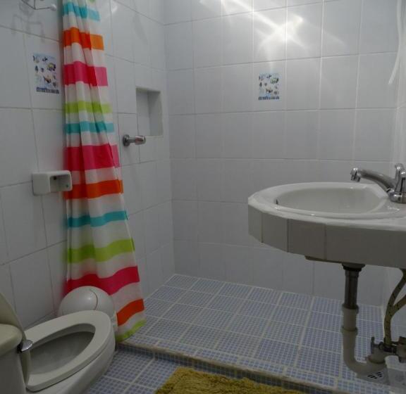 פנסיון Casa Romano Hostel