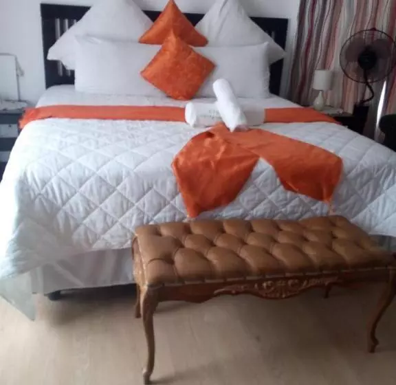 Majatalo Ezamampondo Guest House