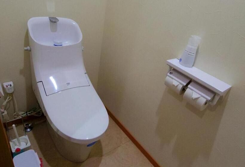 פנסיון Guest House Motomiya