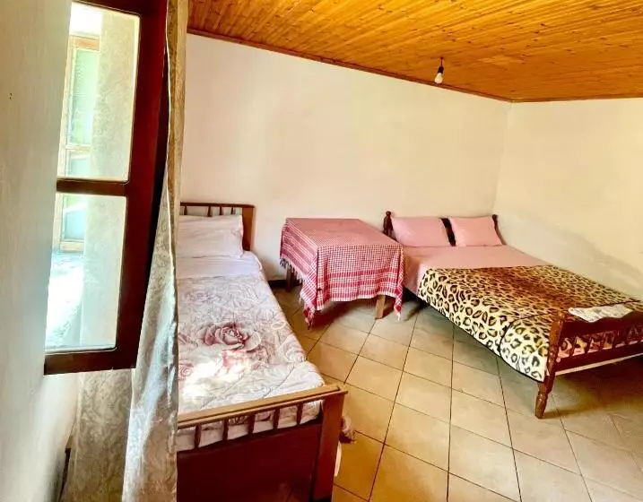 Majatalo Guesthouse Lokthi