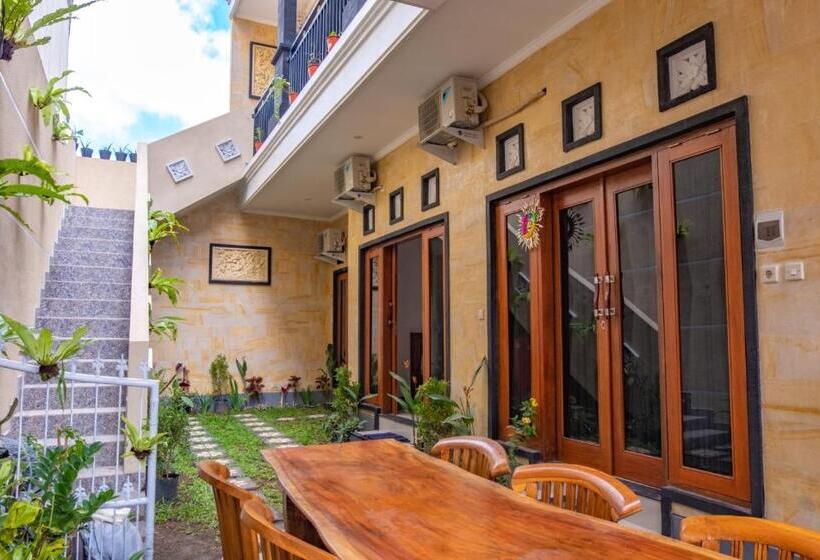 펜션 Sr Caviar Guest House Canggu