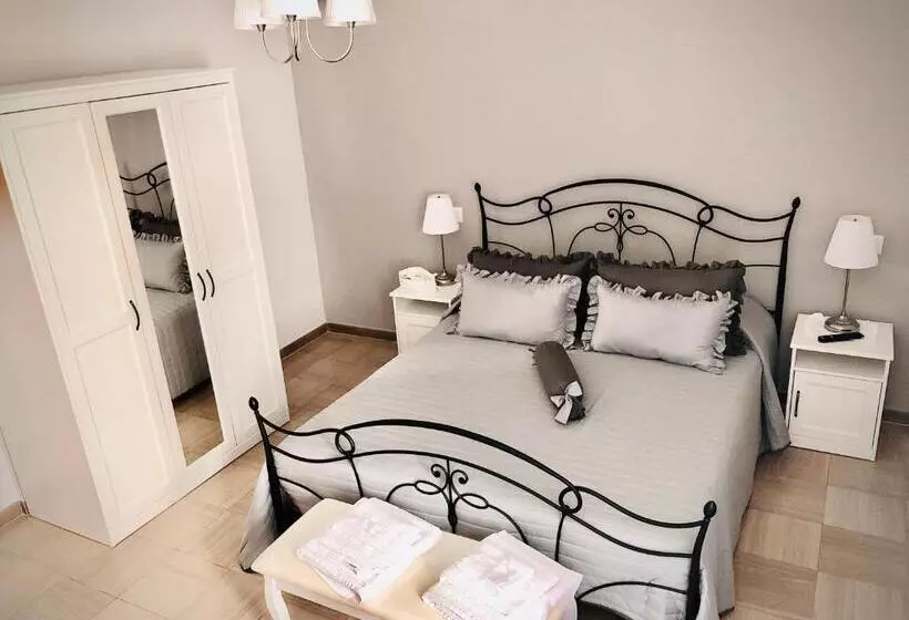 پانسیون Sunny Rooms