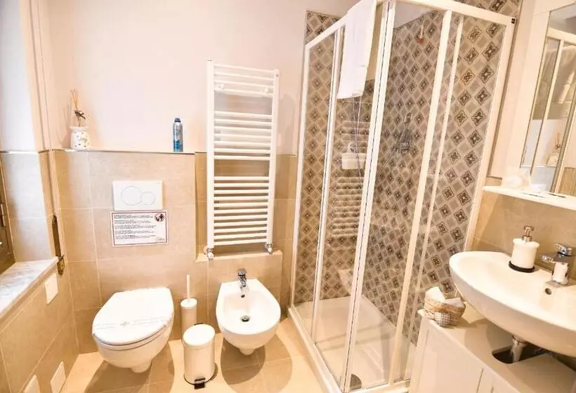 پانسیون Sunny Rooms