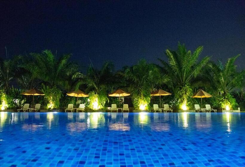 リゾートホテル 3z Pool Villa And