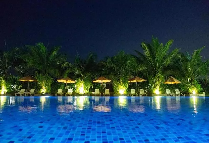 リゾートホテル 3z Pool Villa And