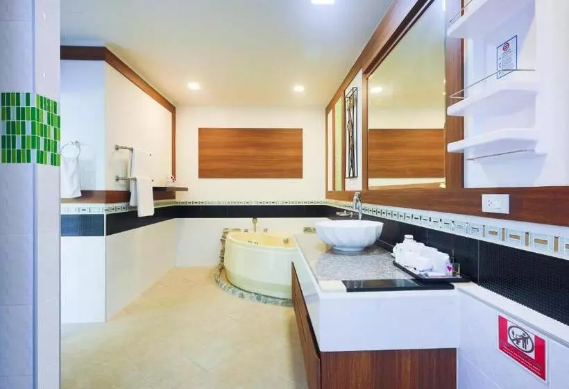 リゾートホテル 3z Pool Villa And
