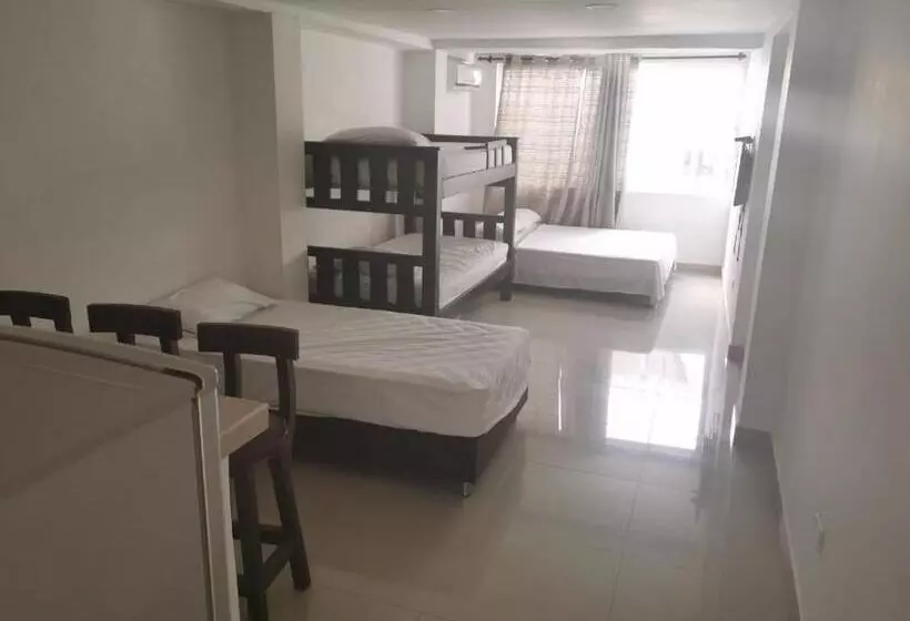 Retkeilymaja Bull Shark