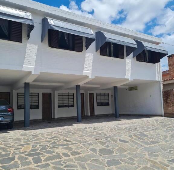 Hostel Hostería Los Sauces