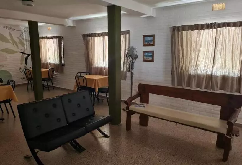 Retkeilymaja Hostería Los Sauces