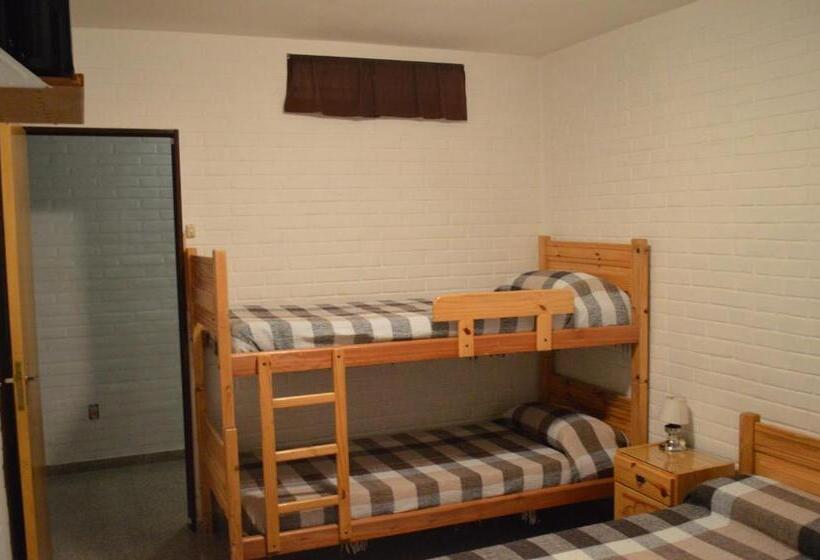 Hostel Hostería Los Sauces