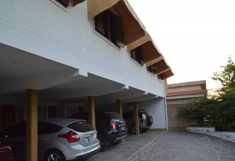 Retkeilymaja Hostería Los Sauces