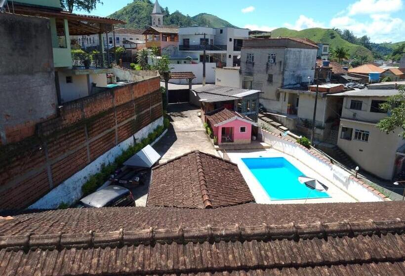 ユースホステル Pousada Santa Clara