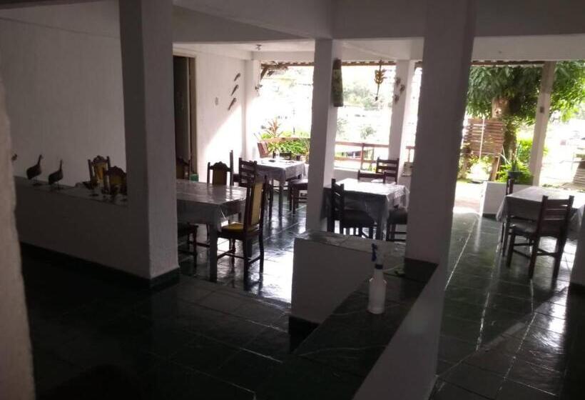 ユースホステル Pousada Santa Clara