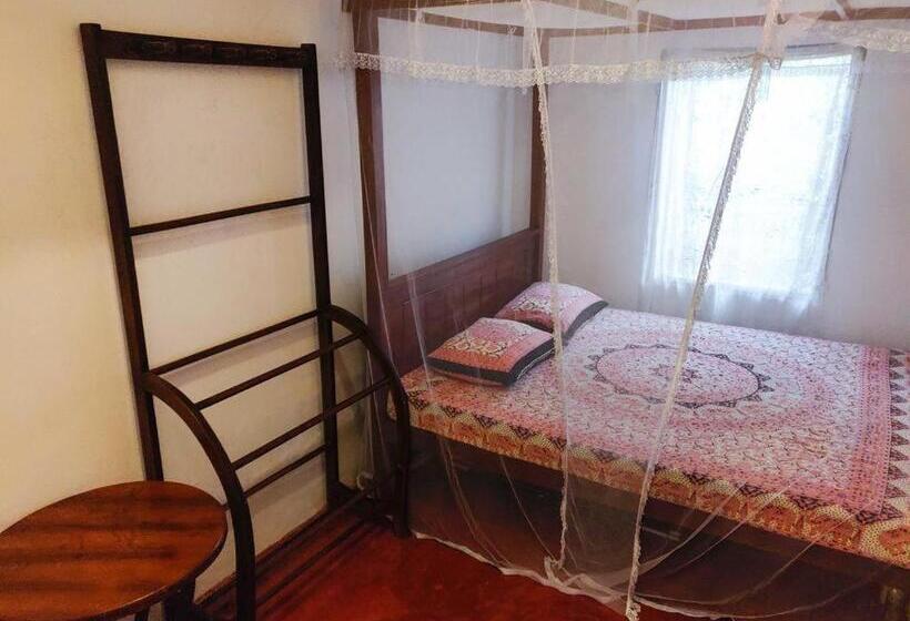 Alberg Shantha Surf Villa