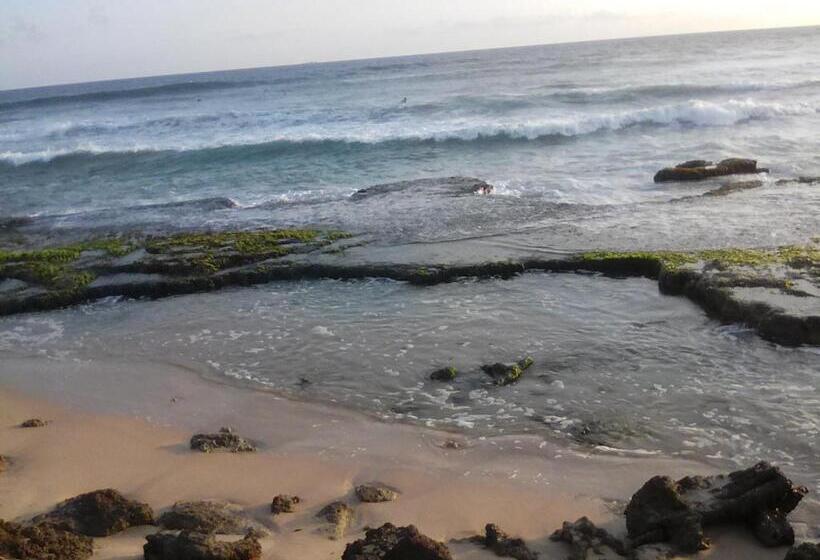 Alberg Shantha Surf Villa