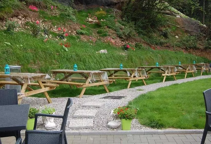 Aamiaismajoitus (B&B) Chalet Torcel Affittacamere