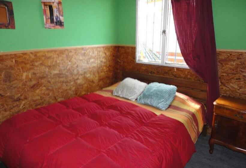 تختخواب و صبحانه Hostal Armando