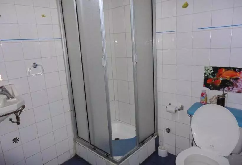 تختخواب و صبحانه Hostal Armando