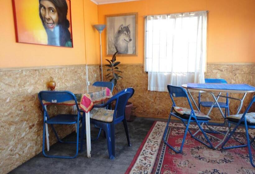 تختخواب و صبحانه Hostal Armando
