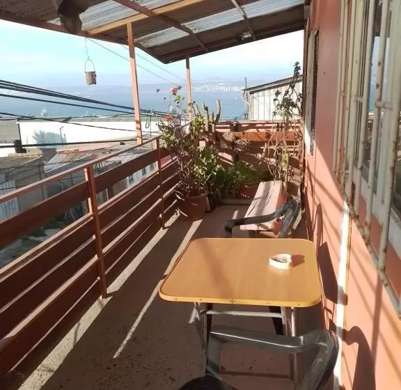 تختخواب و صبحانه Hostal Armando